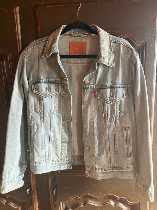 Levi's Jackets & Blazers - Levi's Light Blue Denim Trucker Jacket